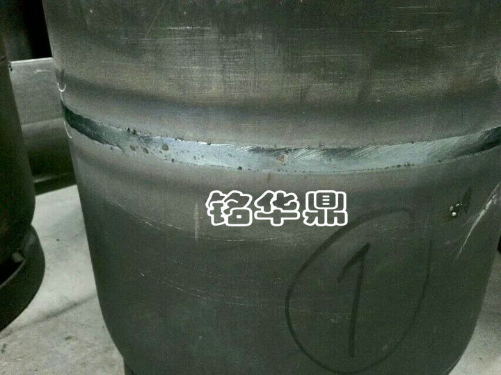 液化氣瓶焊接機器.jpg